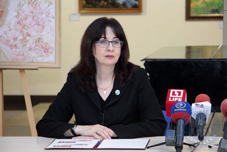 &quot;Почта Донбасса&quot; и &quot;Почта ЛНР&quot; одновременно ввели в обращение марку